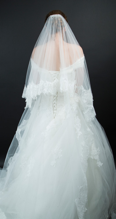 publicité de robe de mariée